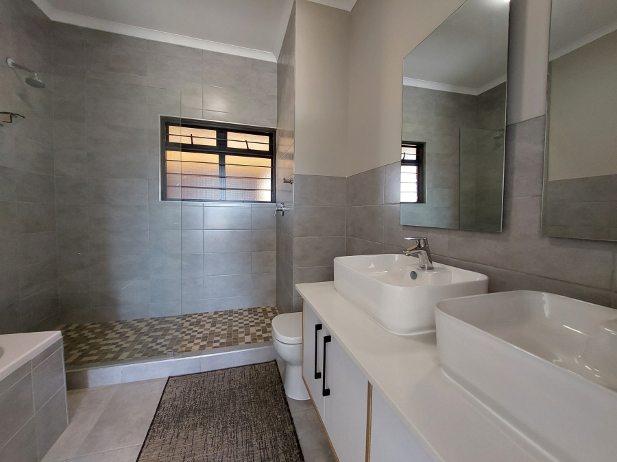2 Bedroom Property for Sale in Olympus AH Gauteng