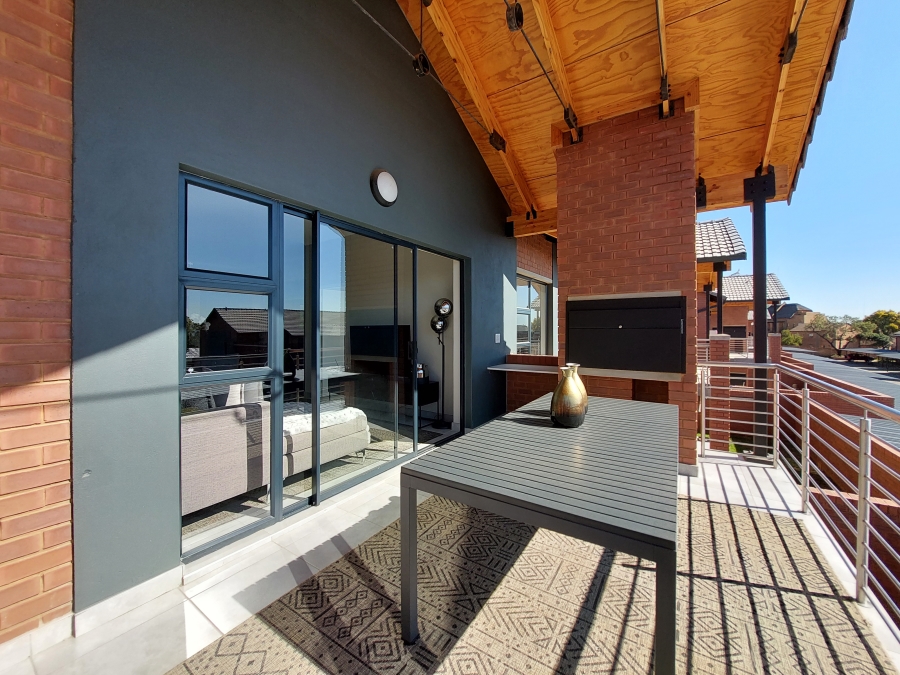 2 Bedroom Property for Sale in Olympus AH Gauteng