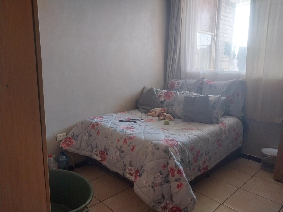 2 Bedroom Property for Sale in Lorentzville Gauteng
