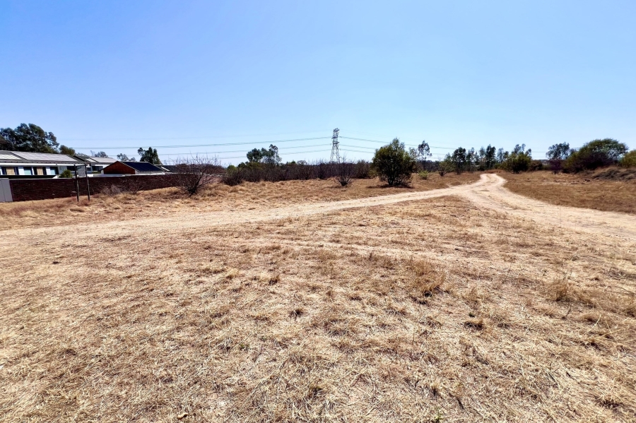 0 Bedroom Property for Sale in Blue Hills Gauteng