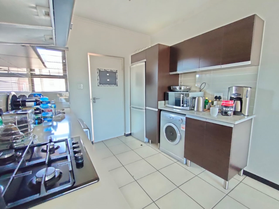 To Let 2 Bedroom Property for Rent in Oakdene Gauteng