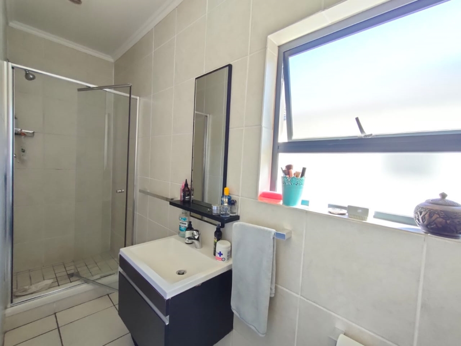 To Let 2 Bedroom Property for Rent in Oakdene Gauteng