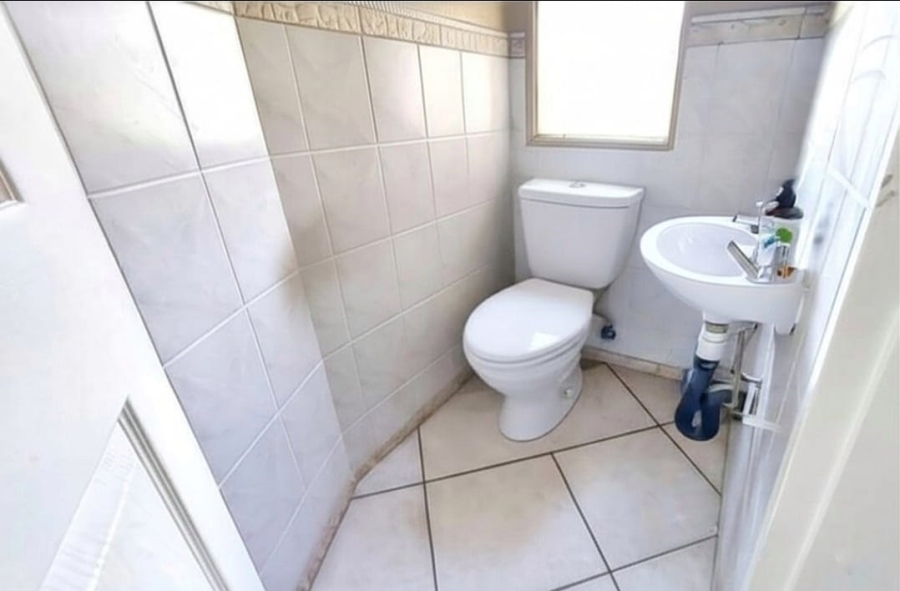 3 Bedroom Property for Sale in Halfway Gardens Gauteng