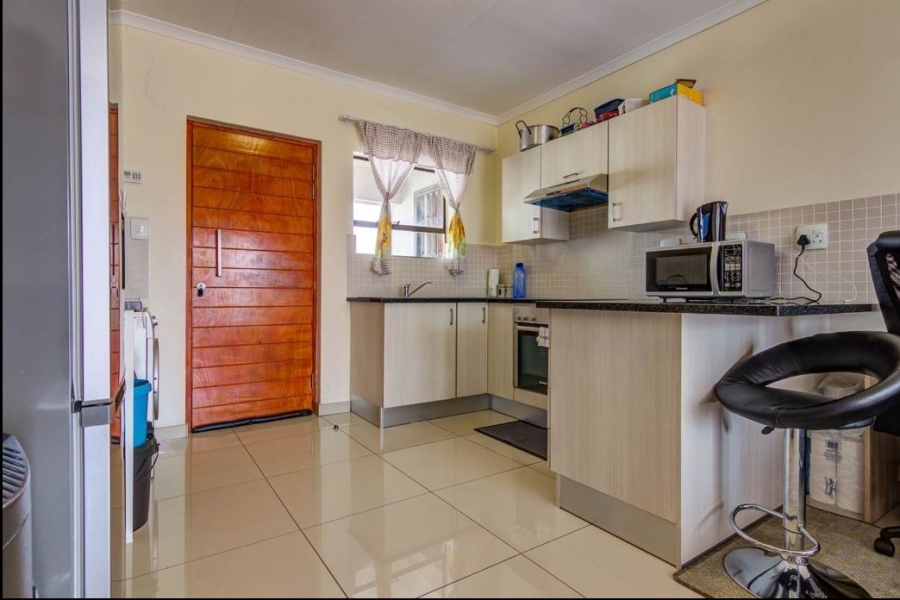2 Bedroom Property for Sale in Pomona Gauteng
