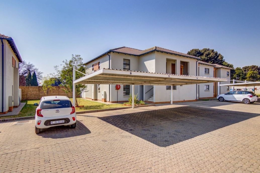 2 Bedroom Property for Sale in Pomona Gauteng