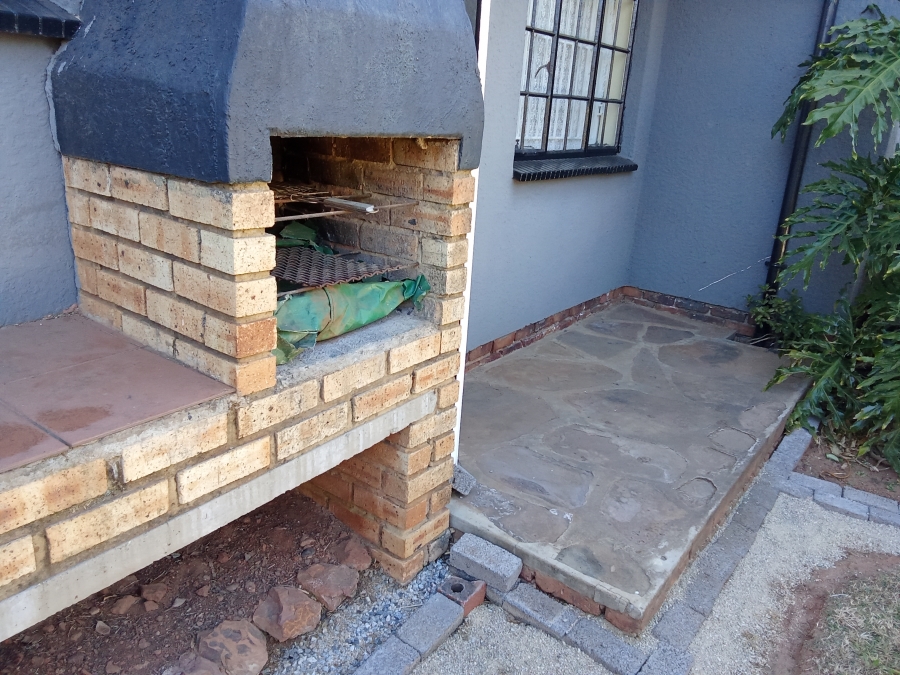 3 Bedroom Property for Sale in Witpoortjie Gauteng