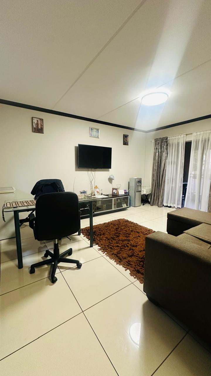 2 Bedroom Property for Sale in Carlswald Gauteng
