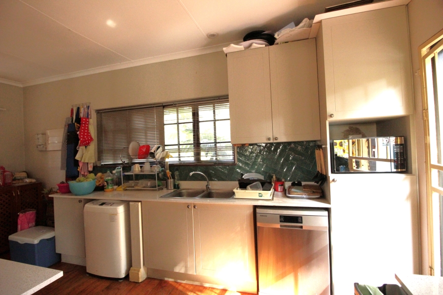 4 Bedroom Property for Sale in Glen Austin Gauteng