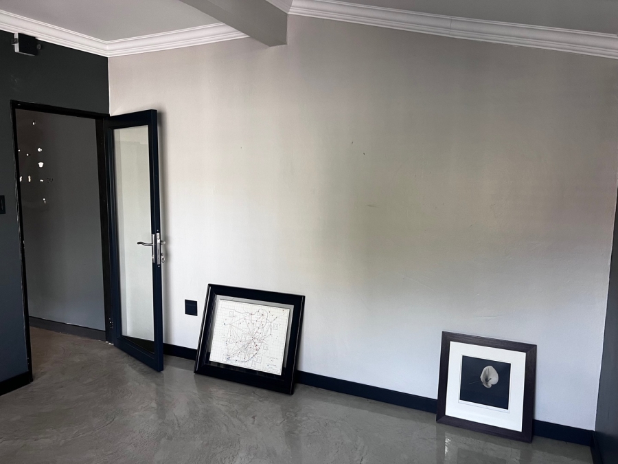 To Let commercial Property for Rent in Glen Marais Gauteng