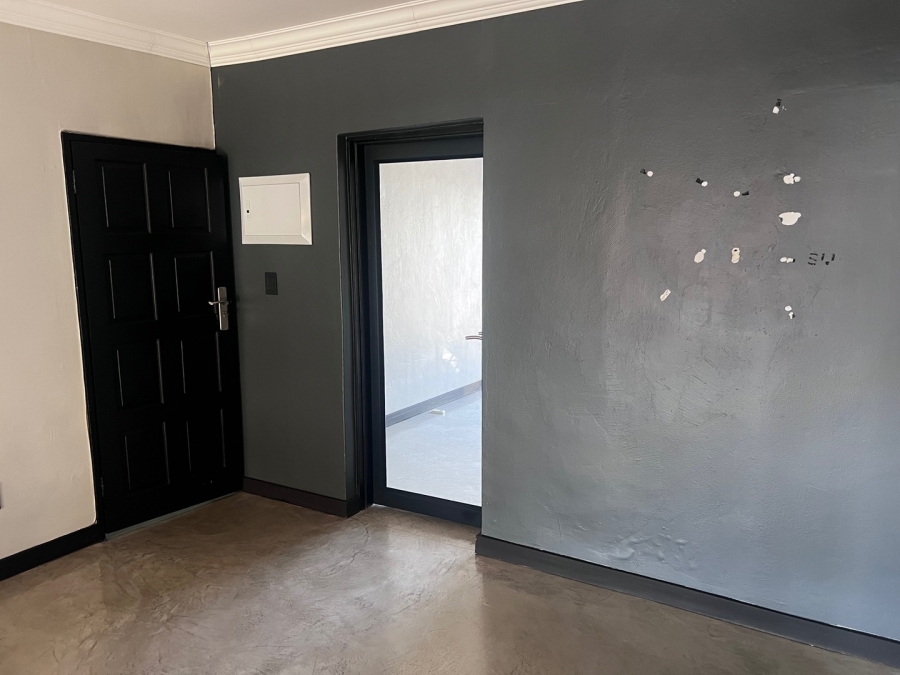To Let commercial Property for Rent in Glen Marais Gauteng