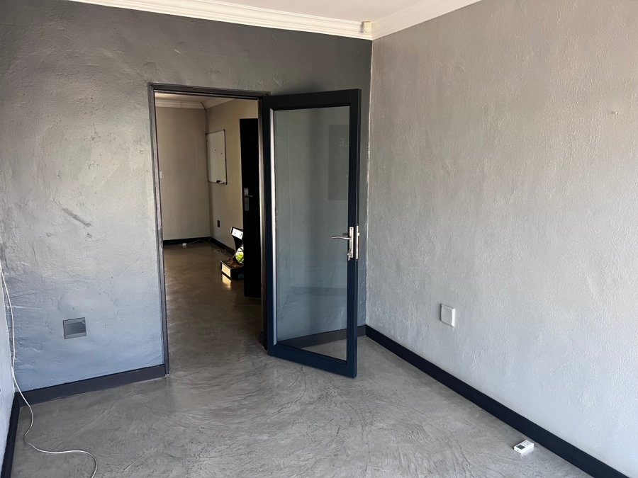 To Let commercial Property for Rent in Glen Marais Gauteng