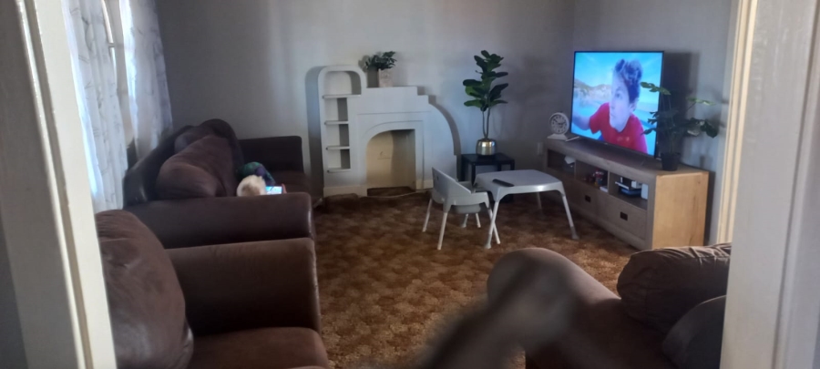 To Let 3 Bedroom Property for Rent in Casseldale Gauteng