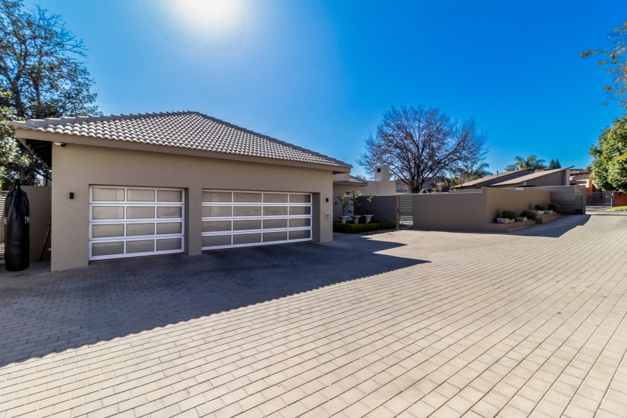 4 Bedroom Property for Sale in Bedfordview Gauteng