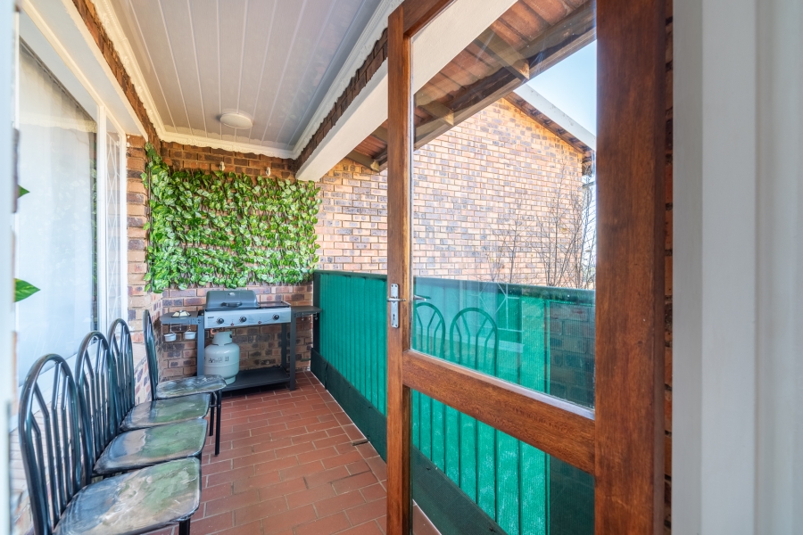 2 Bedroom Property for Sale in Northcliff Gauteng