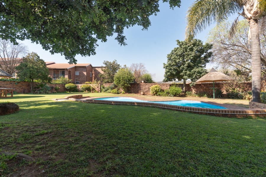 2 Bedroom Property for Sale in Northcliff Gauteng