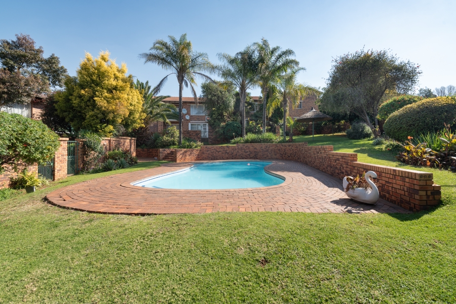 2 Bedroom Property for Sale in Northcliff Gauteng
