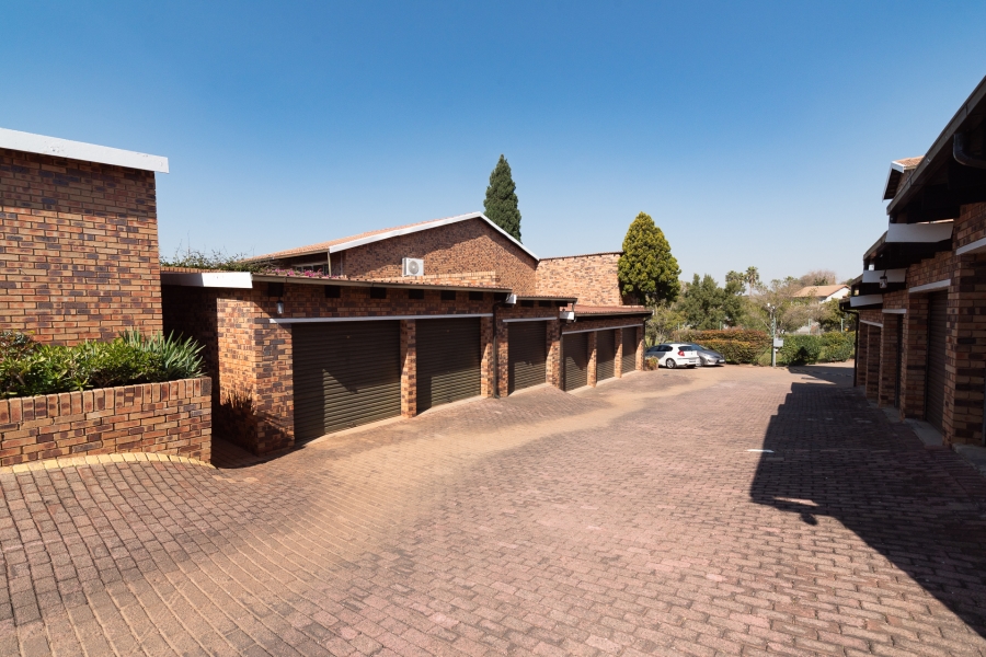 2 Bedroom Property for Sale in Northcliff Gauteng