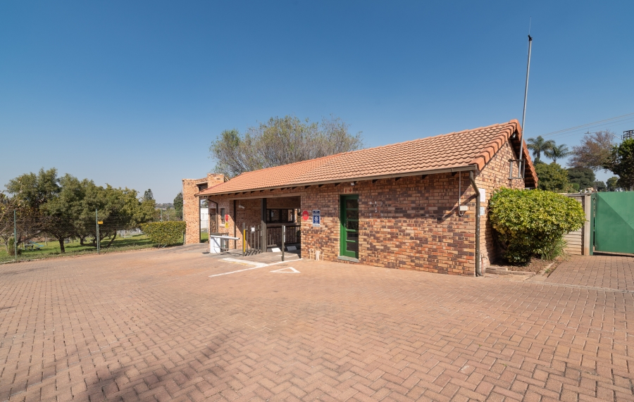 2 Bedroom Property for Sale in Northcliff Gauteng