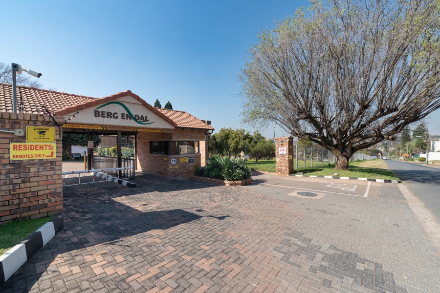 2 Bedroom Property for Sale in Northcliff Gauteng