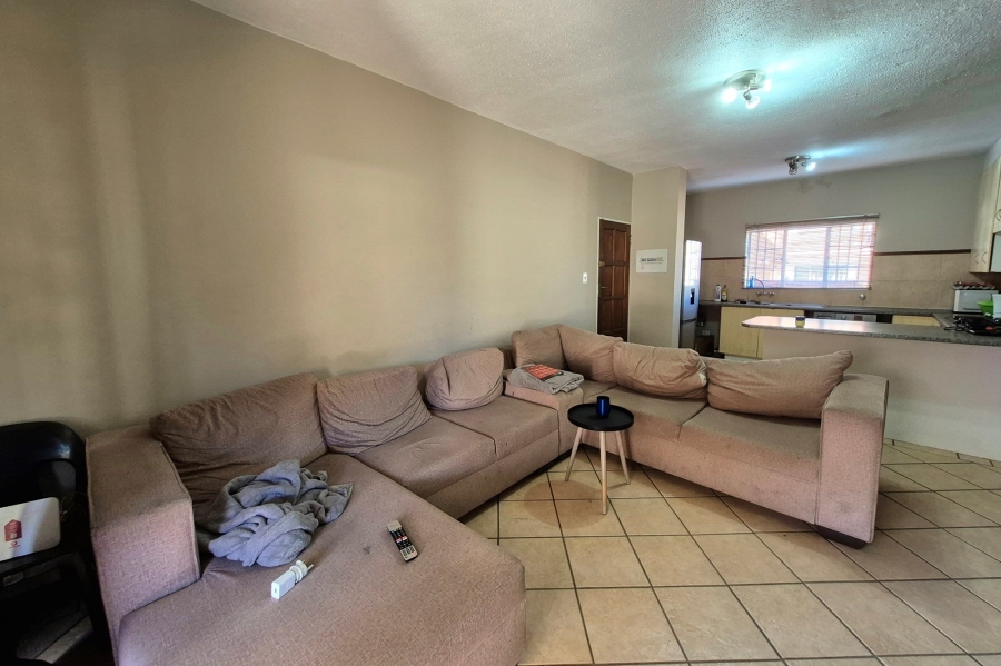 To Let 3 Bedroom Property for Rent in Die Hoewes Gauteng
