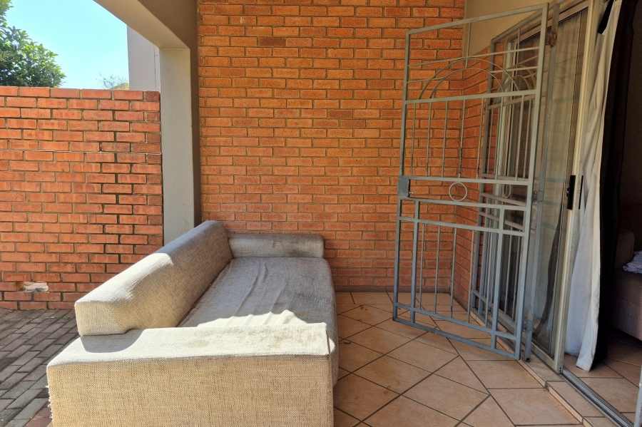 To Let 3 Bedroom Property for Rent in Die Hoewes Gauteng