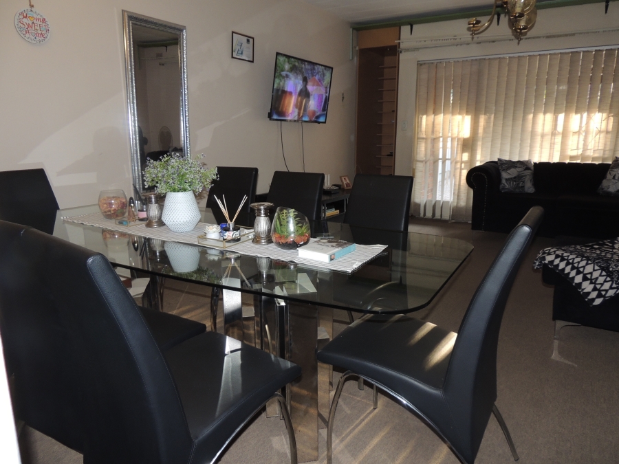 3 Bedroom Property for Sale in South Crest Gauteng