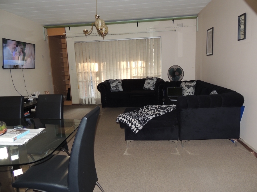 3 Bedroom Property for Sale in South Crest Gauteng