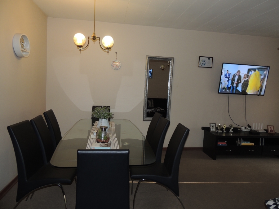 3 Bedroom Property for Sale in South Crest Gauteng