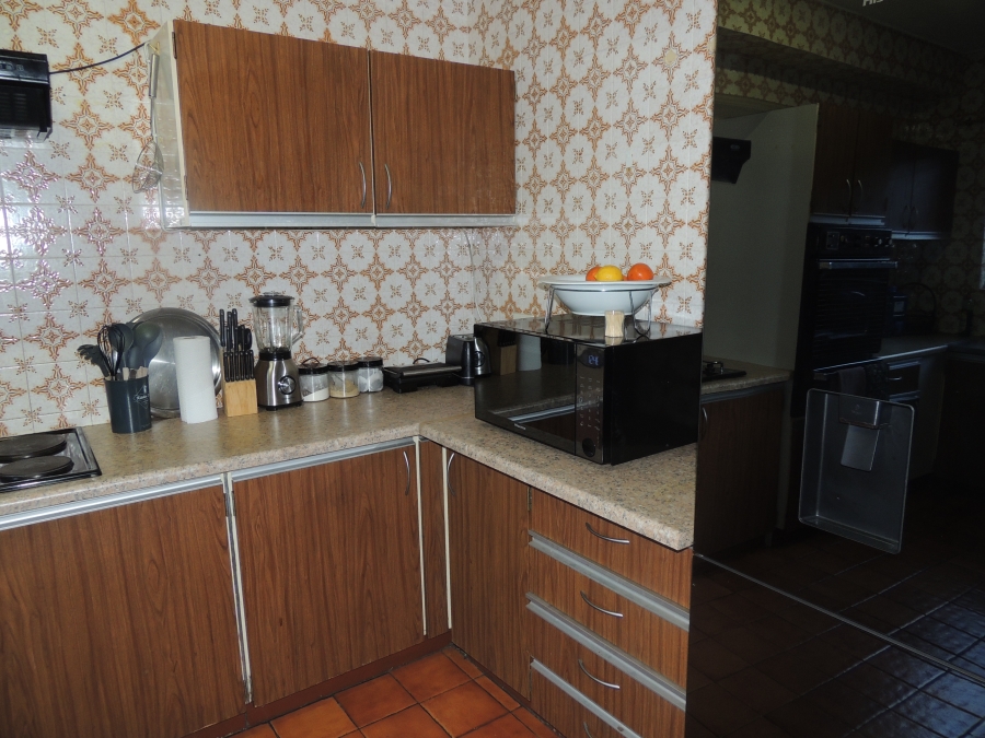 3 Bedroom Property for Sale in South Crest Gauteng