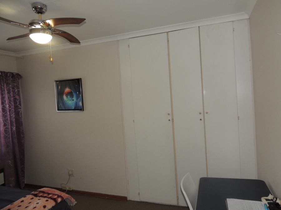 3 Bedroom Property for Sale in South Crest Gauteng