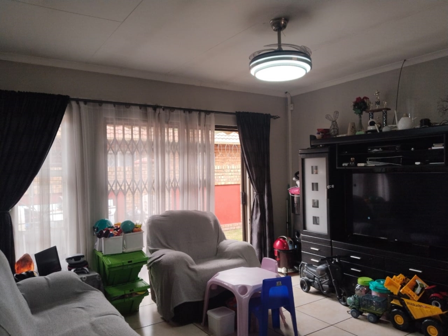 2 Bedroom Property for Sale in Riversdale Gauteng