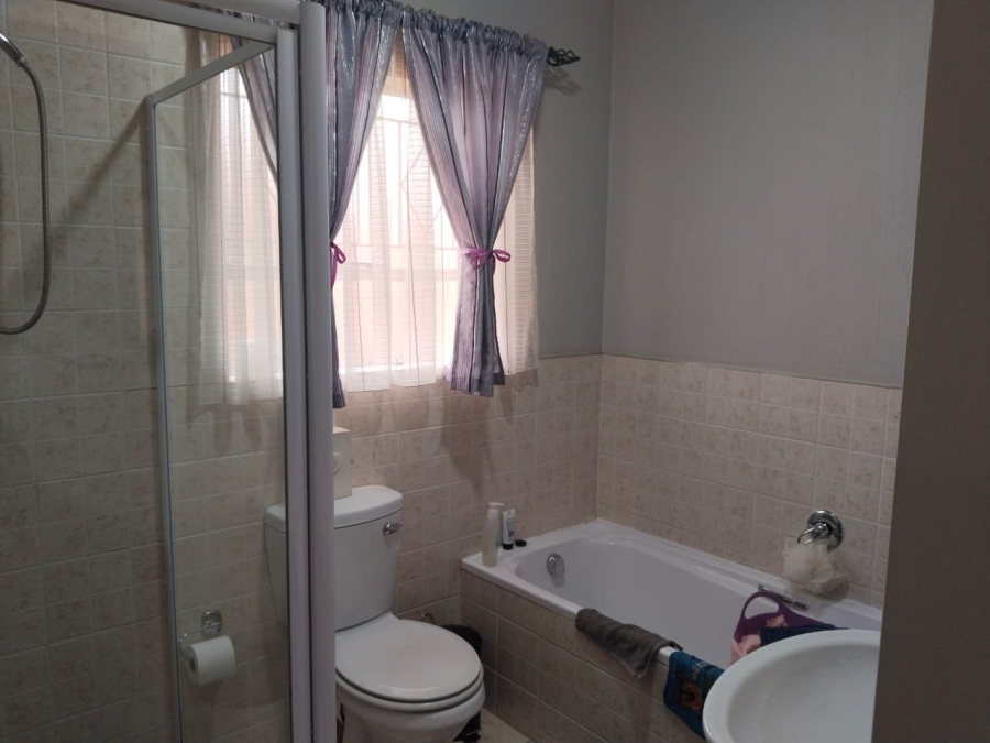 2 Bedroom Property for Sale in Riversdale Gauteng