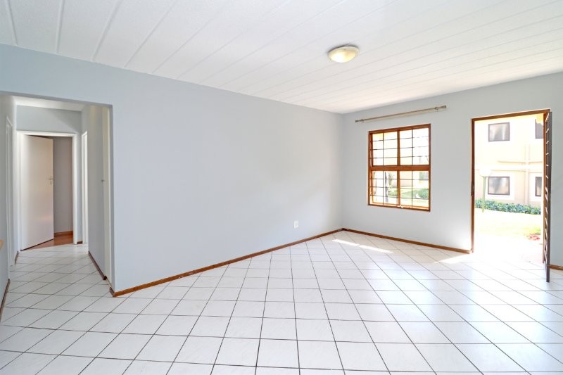 2 Bedroom Property for Sale in Robindale Gauteng
