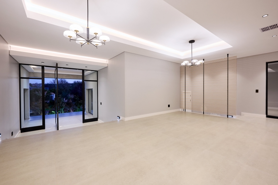 6 Bedroom Property for Sale in Waterfall Country Estate Gauteng