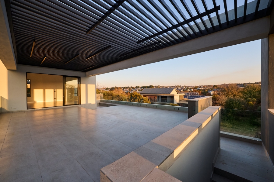 6 Bedroom Property for Sale in Waterfall Country Estate Gauteng
