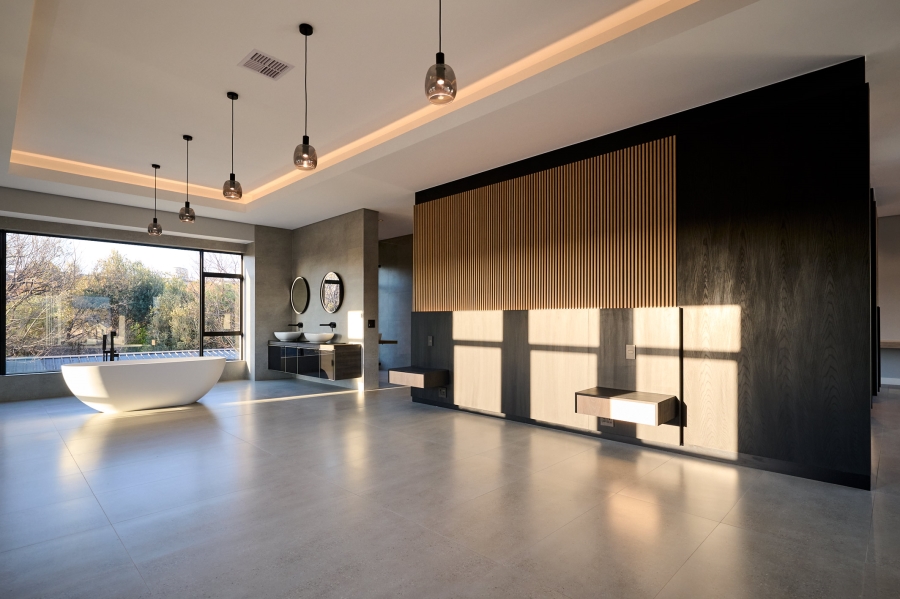 6 Bedroom Property for Sale in Waterfall Country Estate Gauteng