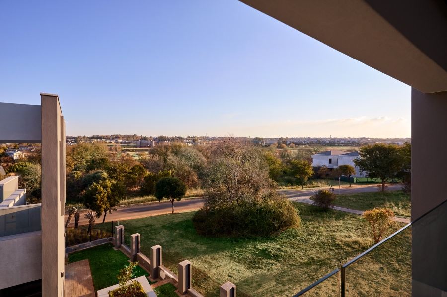 6 Bedroom Property for Sale in Waterfall Country Estate Gauteng