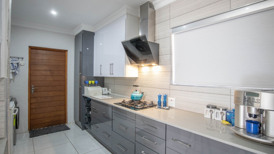 4 Bedroom Property for Sale in Magalieskruin Gauteng