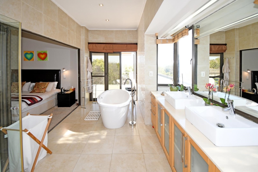 4 Bedroom Property for Sale in Copperleaf Estate Gauteng