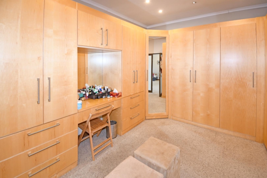 4 Bedroom Property for Sale in Copperleaf Estate Gauteng