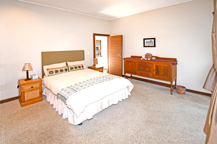 4 Bedroom Property for Sale in Copperleaf Estate Gauteng
