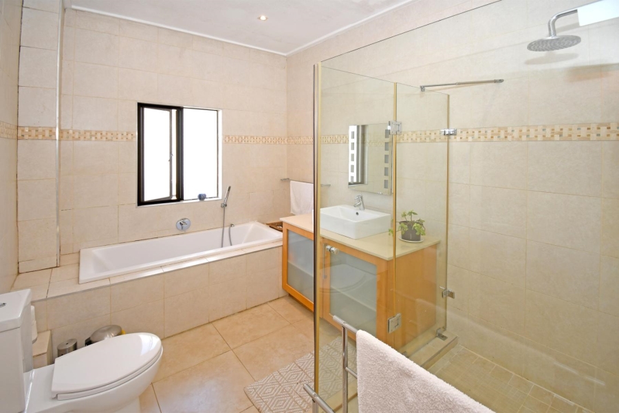 4 Bedroom Property for Sale in Copperleaf Estate Gauteng