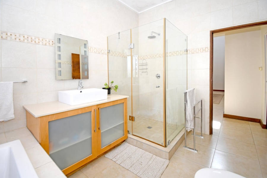 4 Bedroom Property for Sale in Copperleaf Estate Gauteng