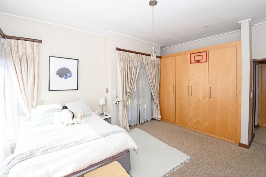4 Bedroom Property for Sale in Copperleaf Estate Gauteng