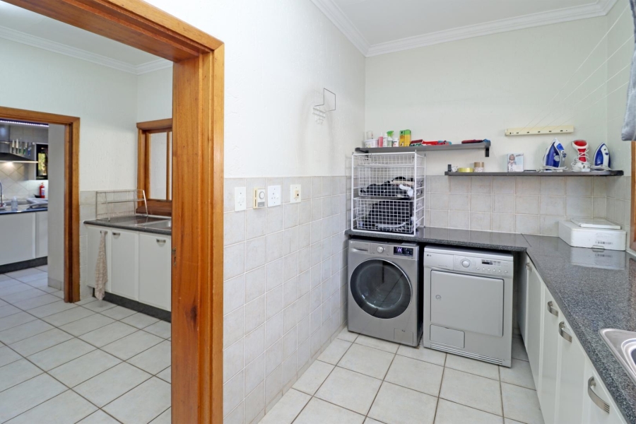 4 Bedroom Property for Sale in Kyalami Estates Gauteng