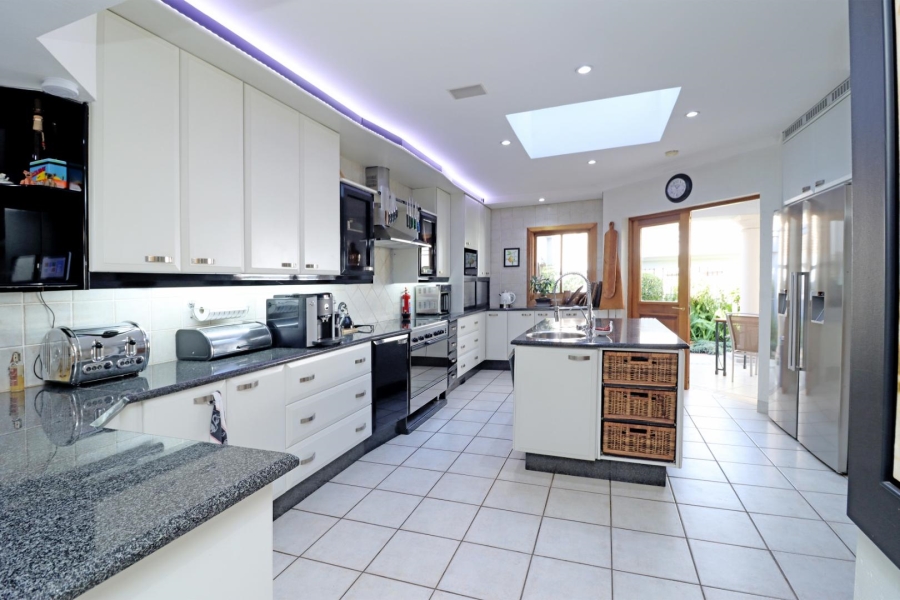 4 Bedroom Property for Sale in Kyalami Estates Gauteng