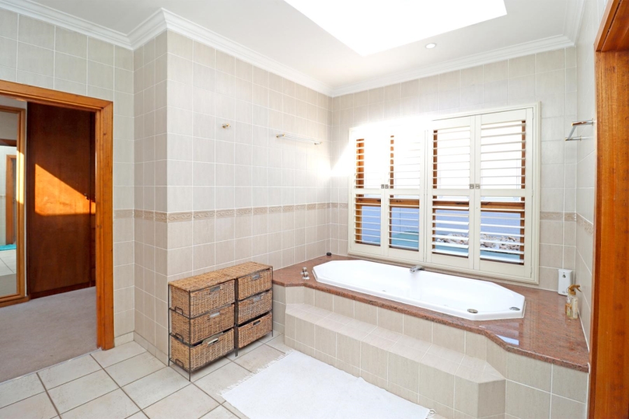 4 Bedroom Property for Sale in Kyalami Estates Gauteng