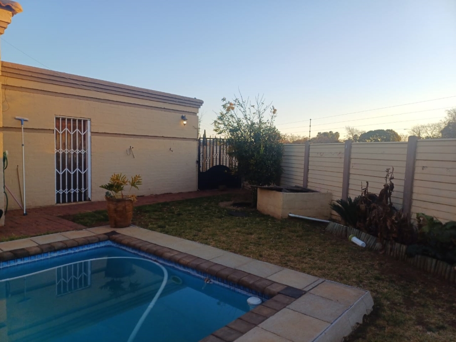 3 Bedroom Property for Sale in Arcon Park Gauteng