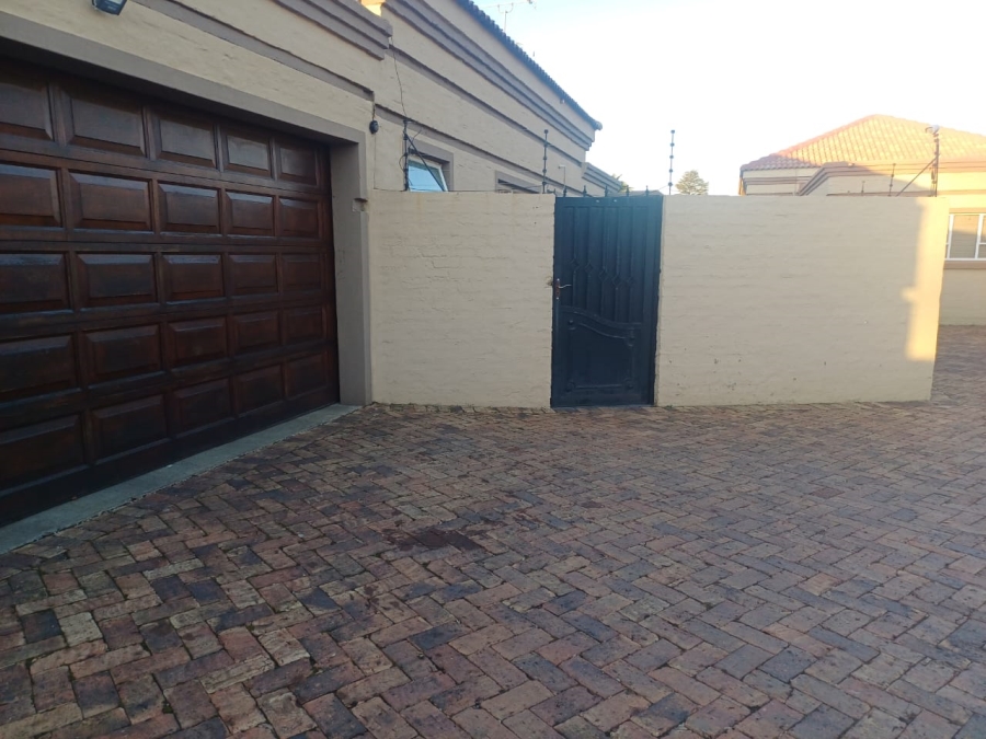 3 Bedroom Property for Sale in Arcon Park Gauteng