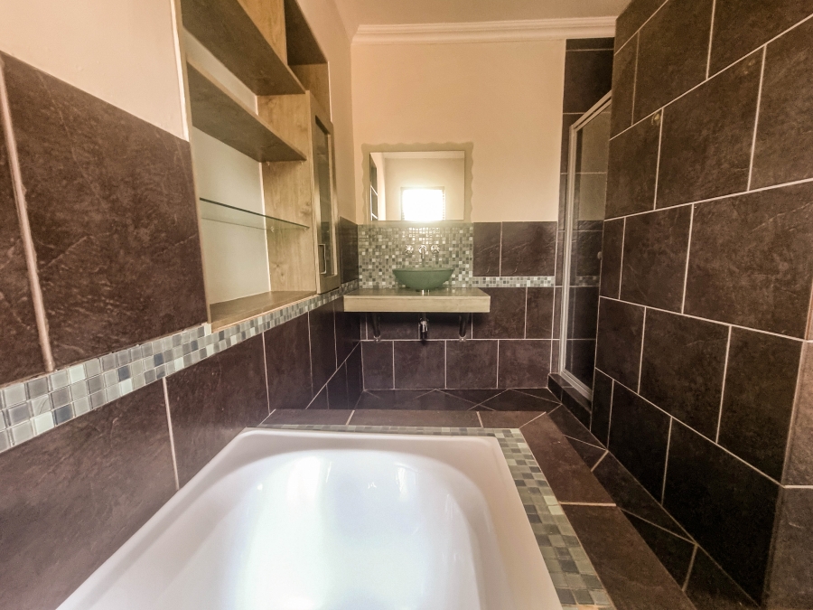 To Let 5 Bedroom Property for Rent in Ruimsig Gauteng